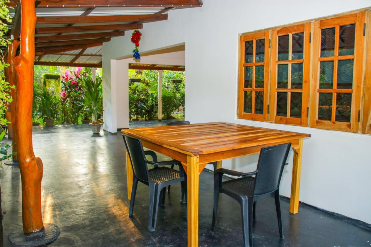 Sigiri Sandilu Homestay Сигирия Екстериор снимка