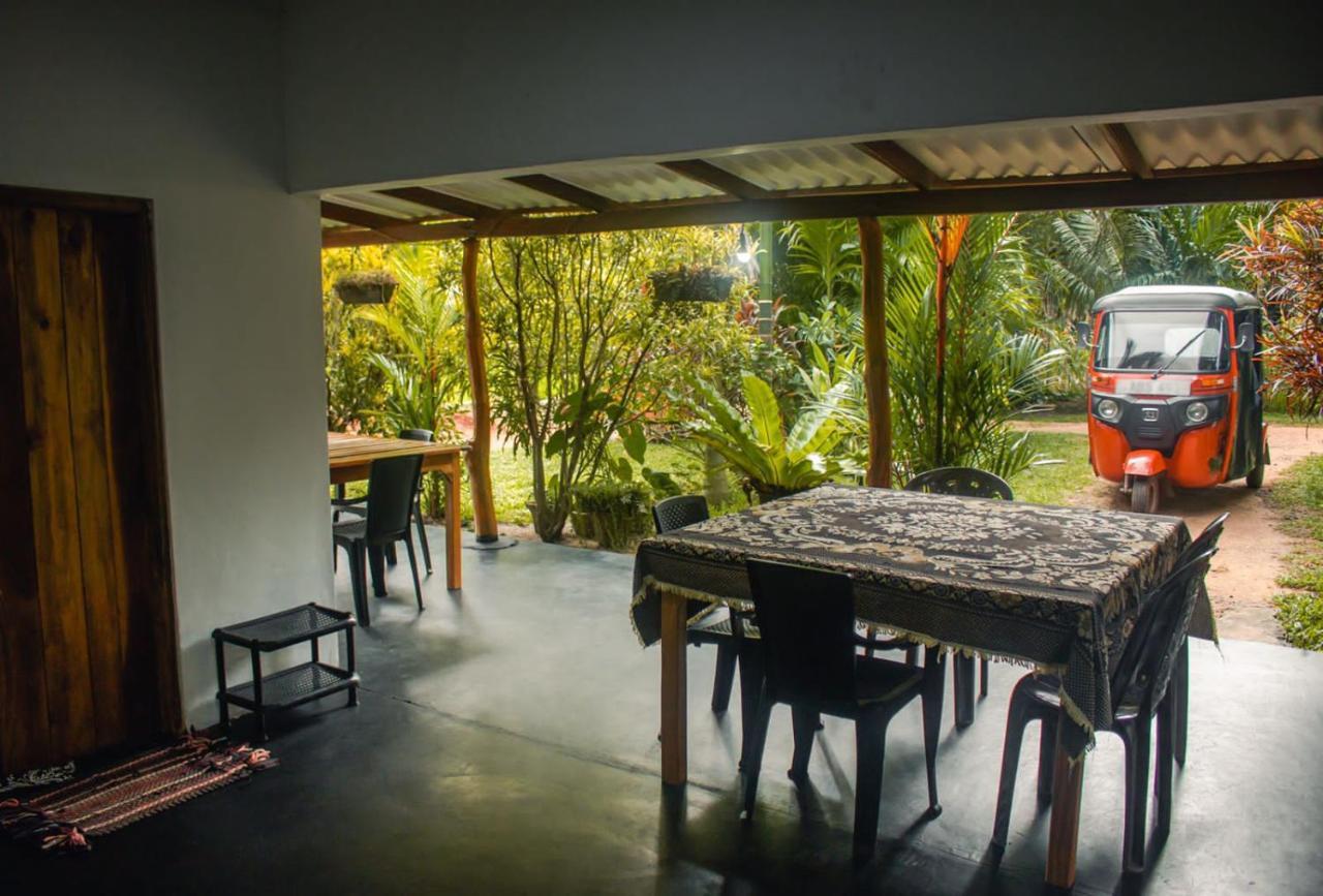 Sigiri Sandilu Homestay Сигирия Екстериор снимка