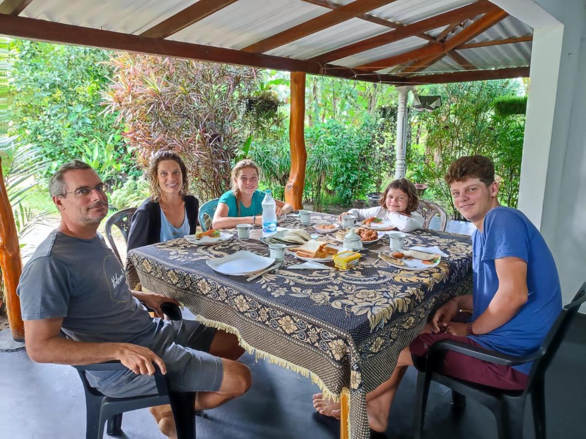 Sigiri Sandilu Homestay Сигирия Екстериор снимка